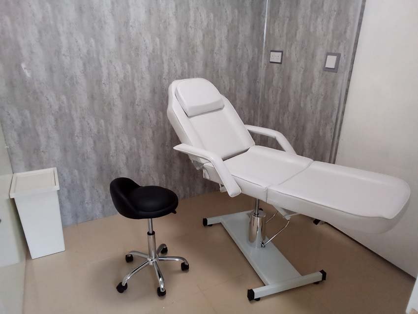 Botox chair and lipfillers